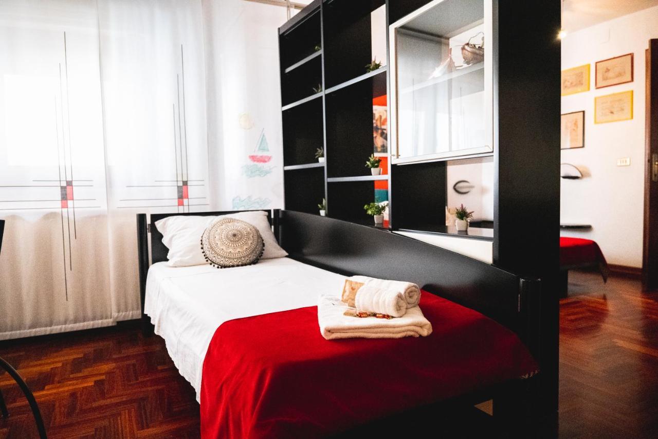Casa Tonina Bed & Breakfast Carloforte  Bagian luar foto