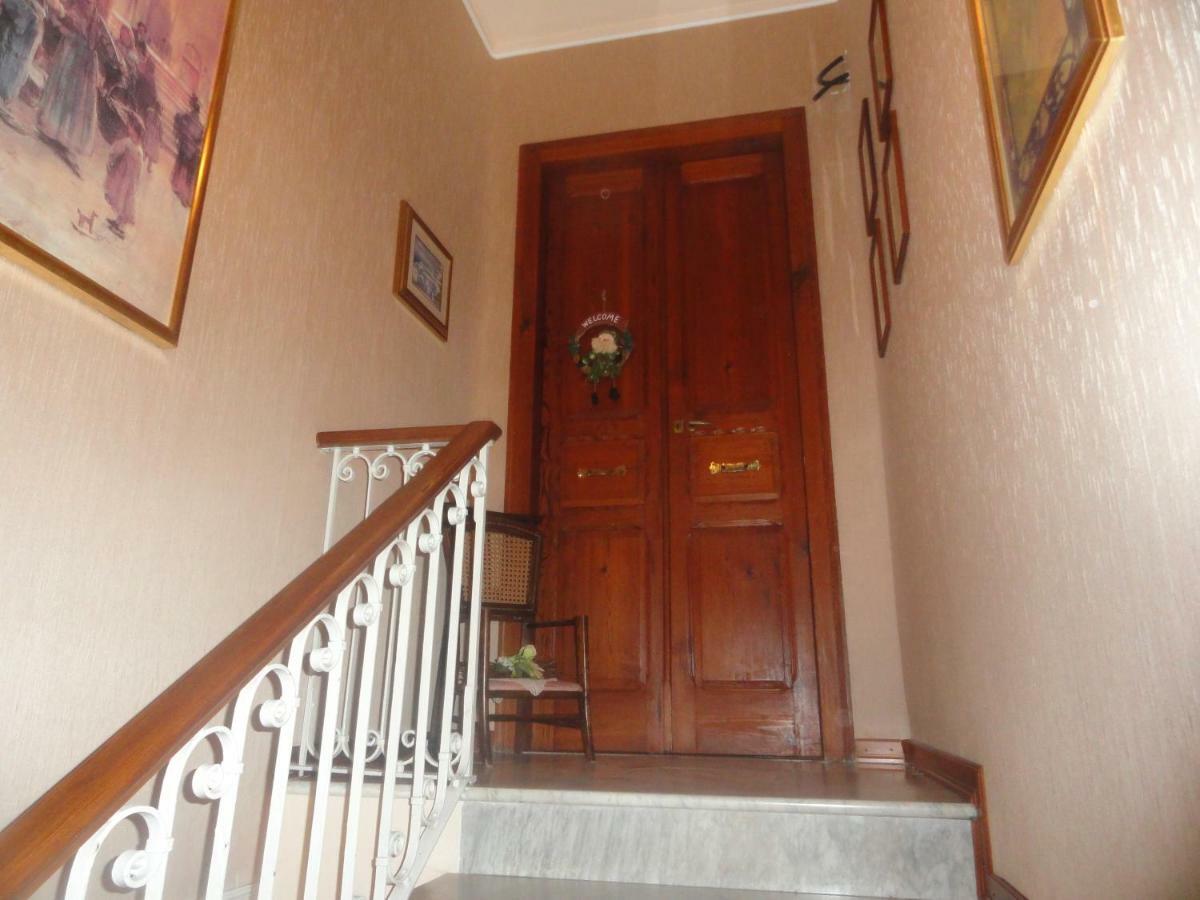 Casa Tonina Bed & Breakfast Carloforte  Bagian luar foto
