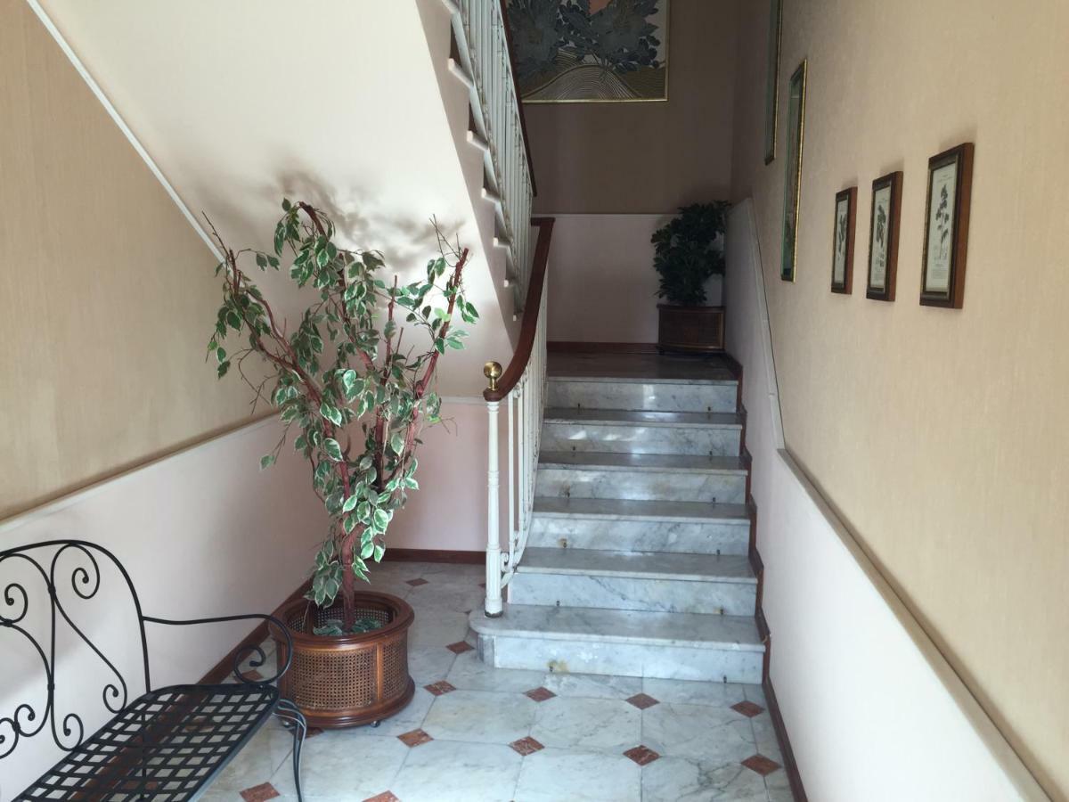Casa Tonina Bed & Breakfast Carloforte  Bagian luar foto