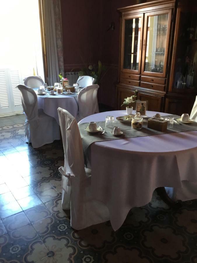 Casa Tonina Bed & Breakfast Carloforte  Bagian luar foto